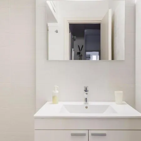 1bd -apartment In City Centre Apartment